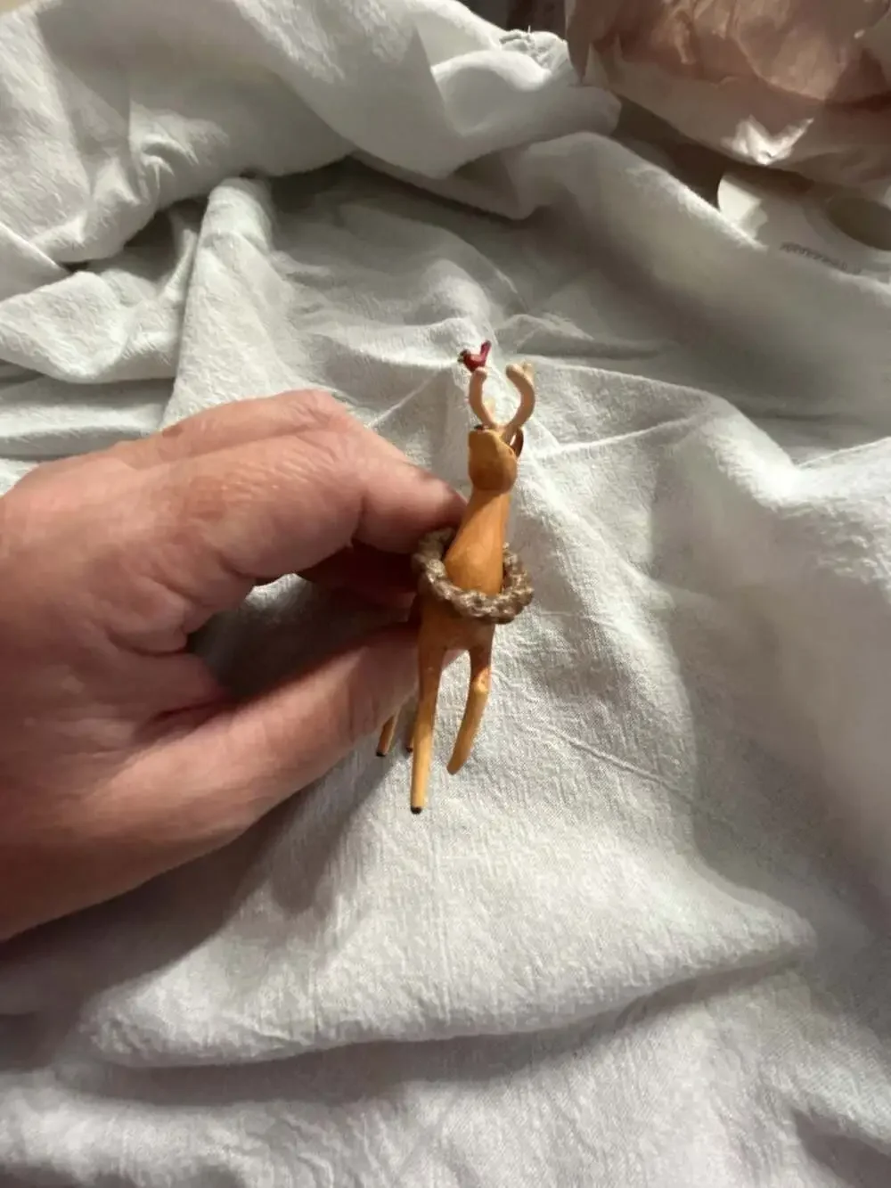 2007 Hallmark Keepsake Peaceful Animals VIP Gift Reindeer Ornament